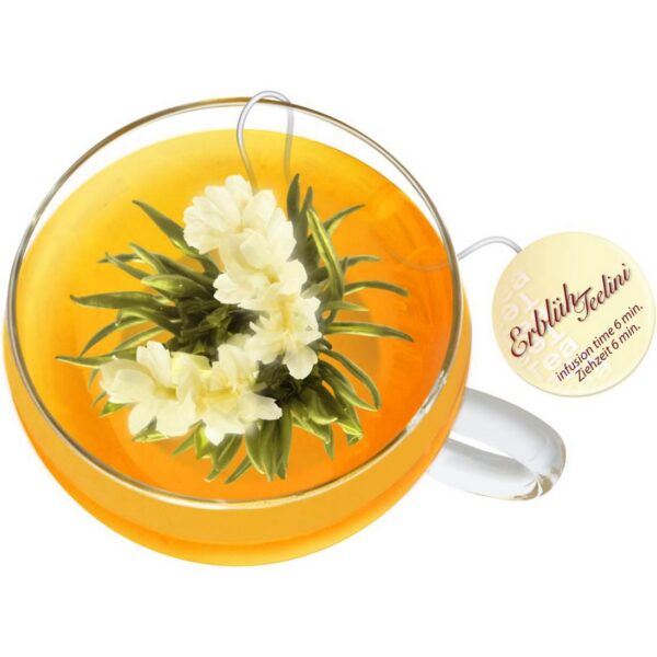 White tea tea flowers