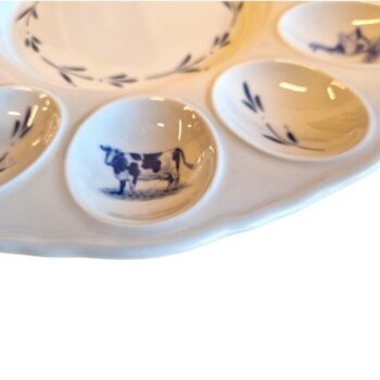 Piltidega munataldrik on ajatu ja elegantne serveerimisnõu, mis toob sinu lauale nii praktilisuse kui ka visuaalse ilu.